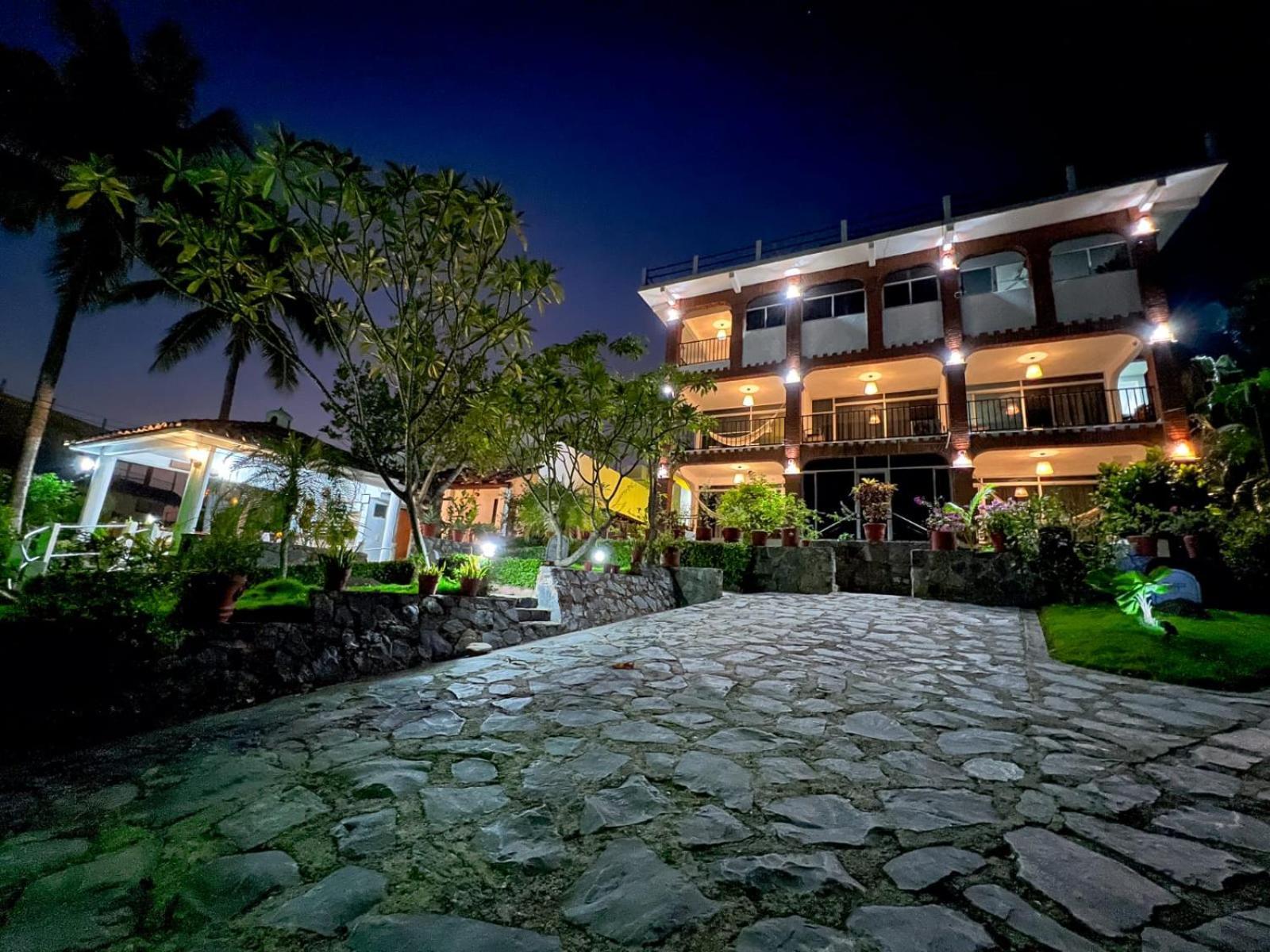Hotel Villas Ema Zihuatanejo Exterior photo